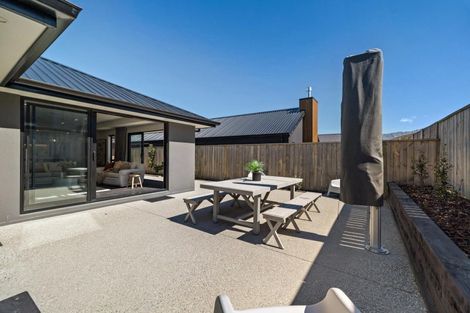 Photo of property in 30 Corriedale Road, Jacks Point, 9371