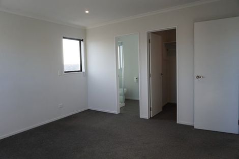 Photo of property in 28 Sholto Duncan Crescent, Halswell, Christchurch, 8025