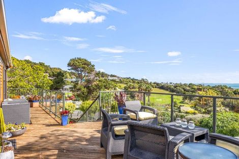 Photo of property in 18 Bay View Road, Cable Bay, 0420