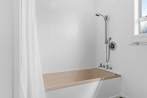 Photo of property in 11 Kelly Street, Baylys Beach, Dargaville, 0377