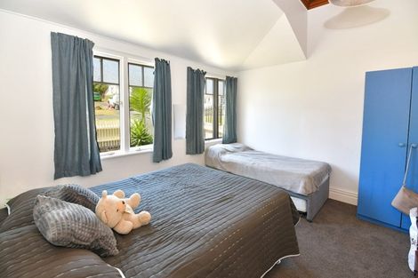 Photo of property in 31 Garfield Road, Helensville, 0800