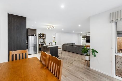 Photo of property in 36 Accolage Boulevard, Kumeu, 0810