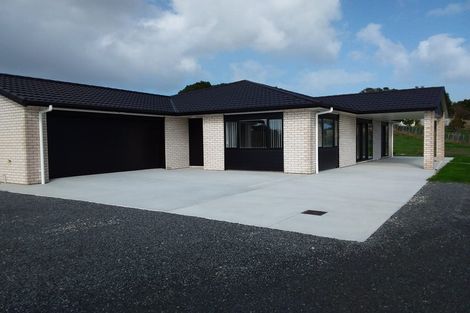 Photo of property in 115 Nixon Road, Taupaki, Henderson, 0782