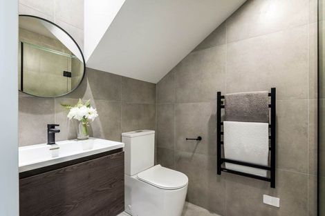 Photo of property in 6 Mina Way, Browns Bay, Auckland, 0630