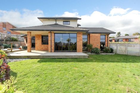 Photo of property in 4 Anderson Way, Highlands Park, New Plymouth, 4312