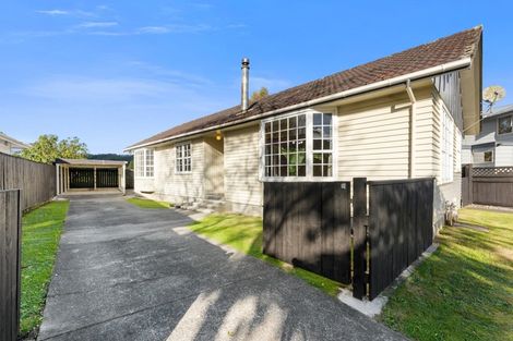 Photo of property in 54 Brightwater Crescent, Totara Park, Upper Hutt, 5018