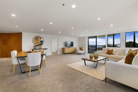 Photo of property in 4c/173 Hurstmere Road, Takapuna, Auckland, 0622