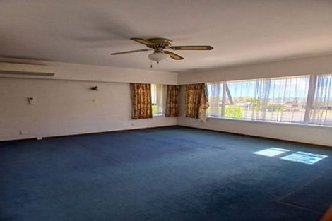 Photo of property in 60 Hillsborough Road, Hillsborough, Auckland, 1042