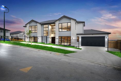 Photo of property in 82 Tir Conaill Avenue, Flat Bush, Auckland, 2019