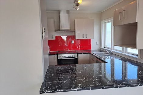 Photo of property in 3244a Great North Road, New Lynn, Auckland, 0600