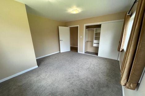 Photo of property in 300 Sturges Road, Henderson Valley, Auckland, 0612