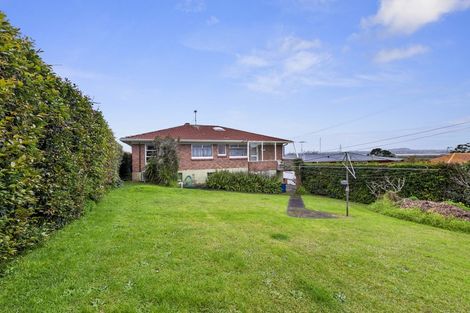 Photo of property in 60 Jaemont Avenue, Te Atatu South, Auckland, 0610
