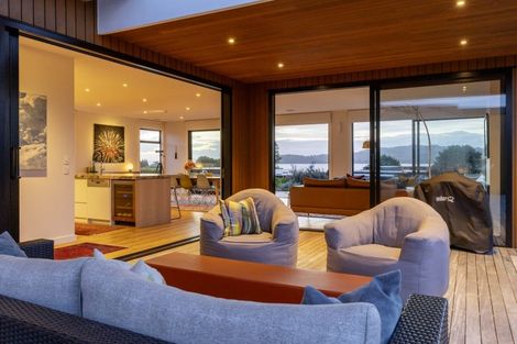 Photo of property in 10 Karapoto Lane, Rainbow Point, Taupo, 3330