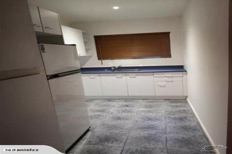 Photo of property in 18 Browns Bay Road, Rothesay Bay, Auckland, 0630