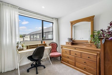 Photo of property in 35 Ivy Nola Way, Henderson, Auckland, 0612