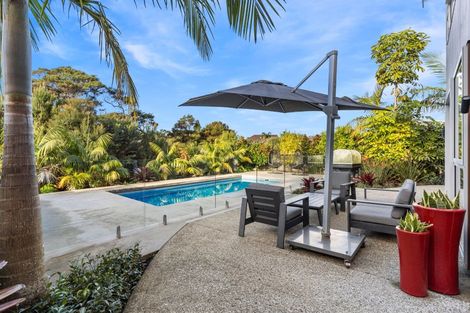 Photo of property in 284e Schnapper Rock Road, Schnapper Rock, Auckland, 0632