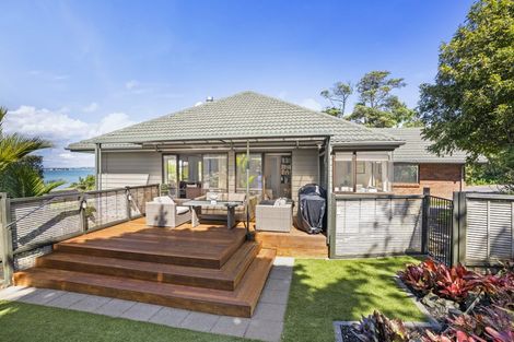 Photo of property in 161 Mellons Bay Road, Mellons Bay, Auckland, 2014