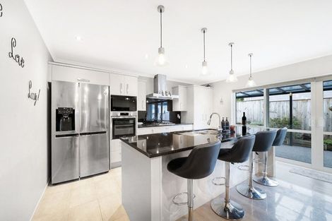 Photo of property in 15 Portofina Place, Flat Bush, Auckland, 2019