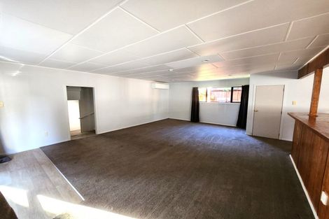 Photo of property in 105 Tidal Road, Mangere, Auckland, 2022