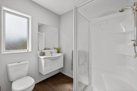 Photo of property in 15 Saint Peters Close, Woolston, Christchurch, 8062