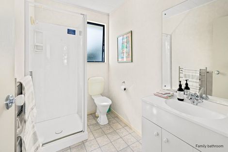 Photo of property in 11 Kitty Frazer Lane, Omaha, 0986