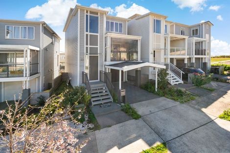 Photo of property in 36 Fernly Rise, Flat Bush, Auckland, 2019