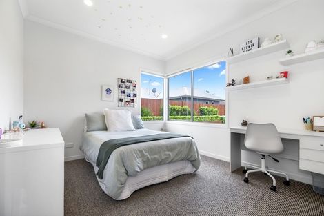 Photo of property in 35 Barrington Drive, Huntington, Hamilton, 3210