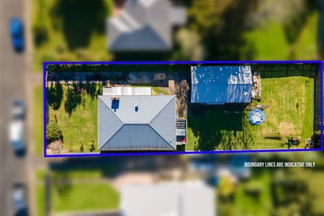 Photo of property in 9 Longburn Road, Henderson, Auckland, 0610