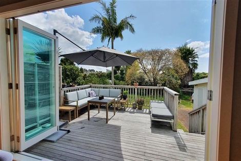 Photo of property in 41 Margaret Avenue, Mount Albert, Auckland, 1025