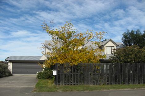 Photo of property in 10 Takaro Avenue, Sockburn, Christchurch, 8042