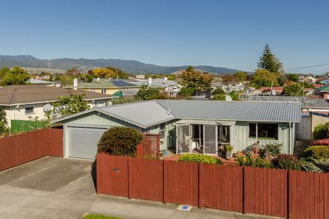 Photo of property in 2 Meadowvale Drive, Levin, 5510