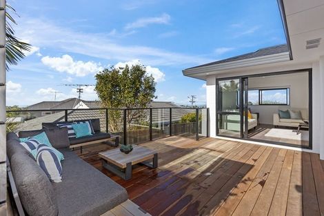Photo of property in 39 Stanmore Bay Road, Stanmore Bay, Whangaparaoa, 0932