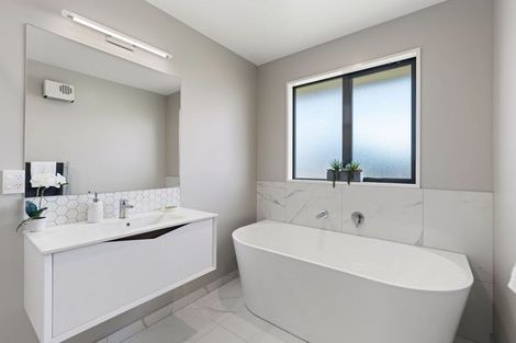 Photo of property in 2 Kotua Street, Woodend, 7610