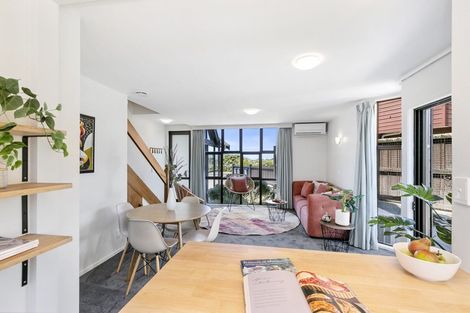 Photo of property in 7 Tamahine Street, Maupuia, Wellington, 6022