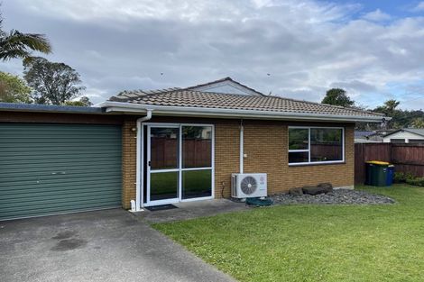 Photo of property in 2/2 Wallace Road, Ranui, Auckland, 0612
