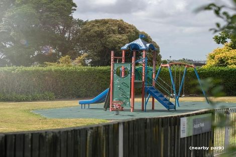 Photo of property in 13 Green Lane East, Remuera, Auckland, 1050