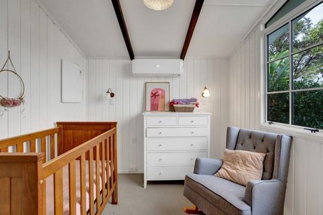 Photo of property in 5 Prudence Place, Oakura, 4314