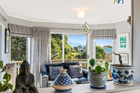 Photo of property in 16 Frances Street, Waikanae Beach, Waikanae, 5036