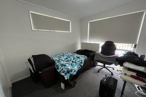 Photo of property in 8 Oreil Avenue, West Harbour, Auckland, 0618