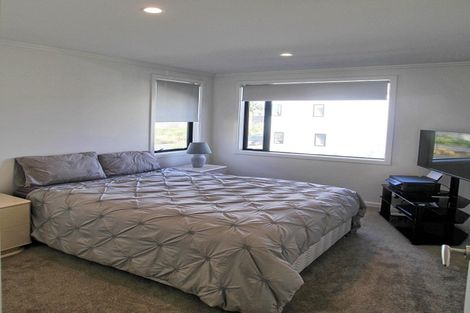 Photo of property in 3 Frances Bryers Road, Hobsonville, Auckland, 0616