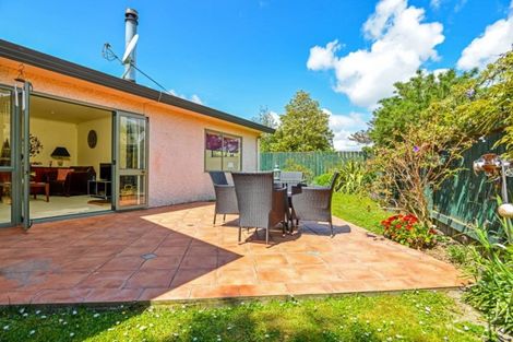 Photo of property in 32 Caroline Crescent, Highbury, Palmerston North, 4412