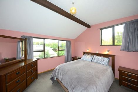 Photo of property in 4 Geraldo Place, Russley, Christchurch, 8042