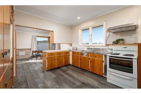 Photo of property in 30 Hughes Street, Waimate, 7924