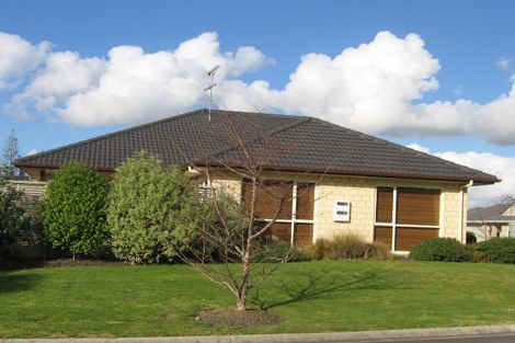 Photo of property in 3 Adrigole Place, East Tamaki, Auckland, 2013