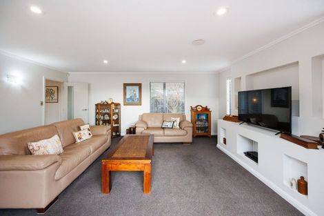 Photo of property in 11 Majestic Way, Kelvin Grove, Palmerston North, 4414