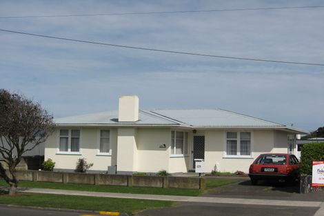 Photo of property in 125 Cornfoot Street, Castlecliff, Whanganui, 4501