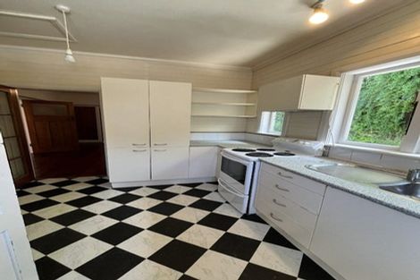 Photo of property in 75 Chamberlain Road, Karori, Wellington, 6012