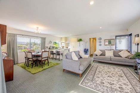 Photo of property in 1/305 Park Road South, Akina, Hastings, 4122