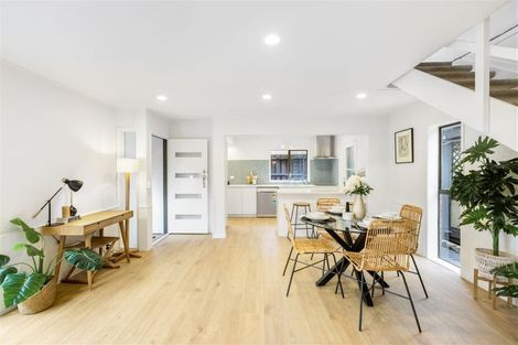 Photo of property in 2/38 Waiau Street, Torbay, Auckland, 0630