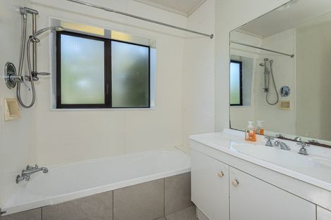 Photo of property in 307 Whananaki North Road, Opuawhanga, Hikurangi, 0181